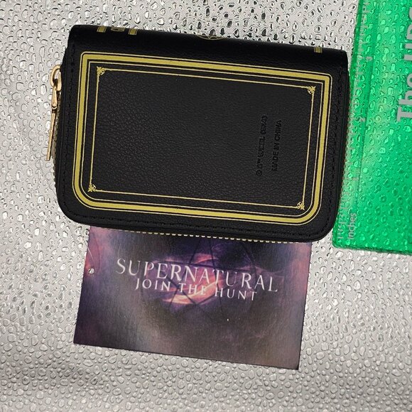 Supernatural Culturefly Grimoire Zippered Wallet - Picture 2 of 4